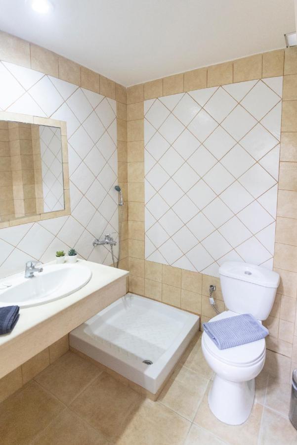 פפקוהורי Xanthos Studios מראה חיצוני תמונה